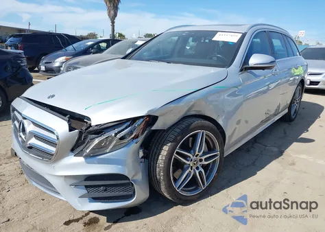 2019 Mercedes-Benz E 450 4Matic z USA, uszkodzony, nr VIN WDDZH6JBXKA638326